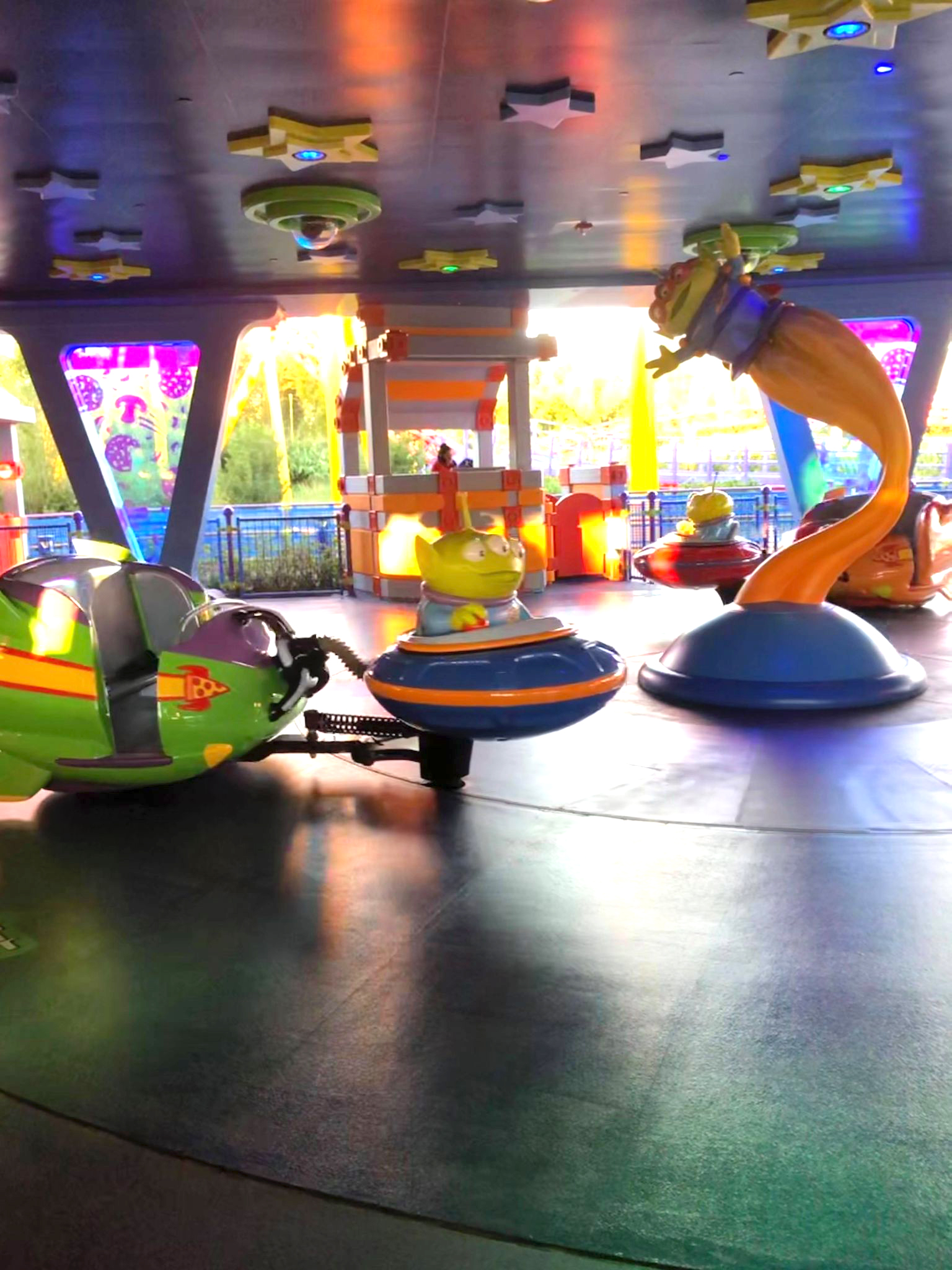 Alien Swirling Saucers Ride Car Seats